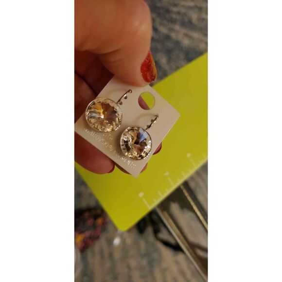 Swarovski Element Earrings Small. White clear. Minimalist. Shiny. Bling. Career - Picture 2 of 5